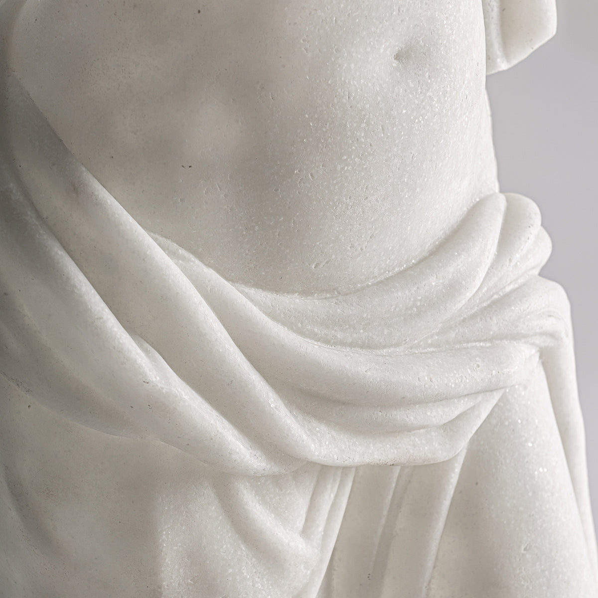 ESCULTURA THAIS