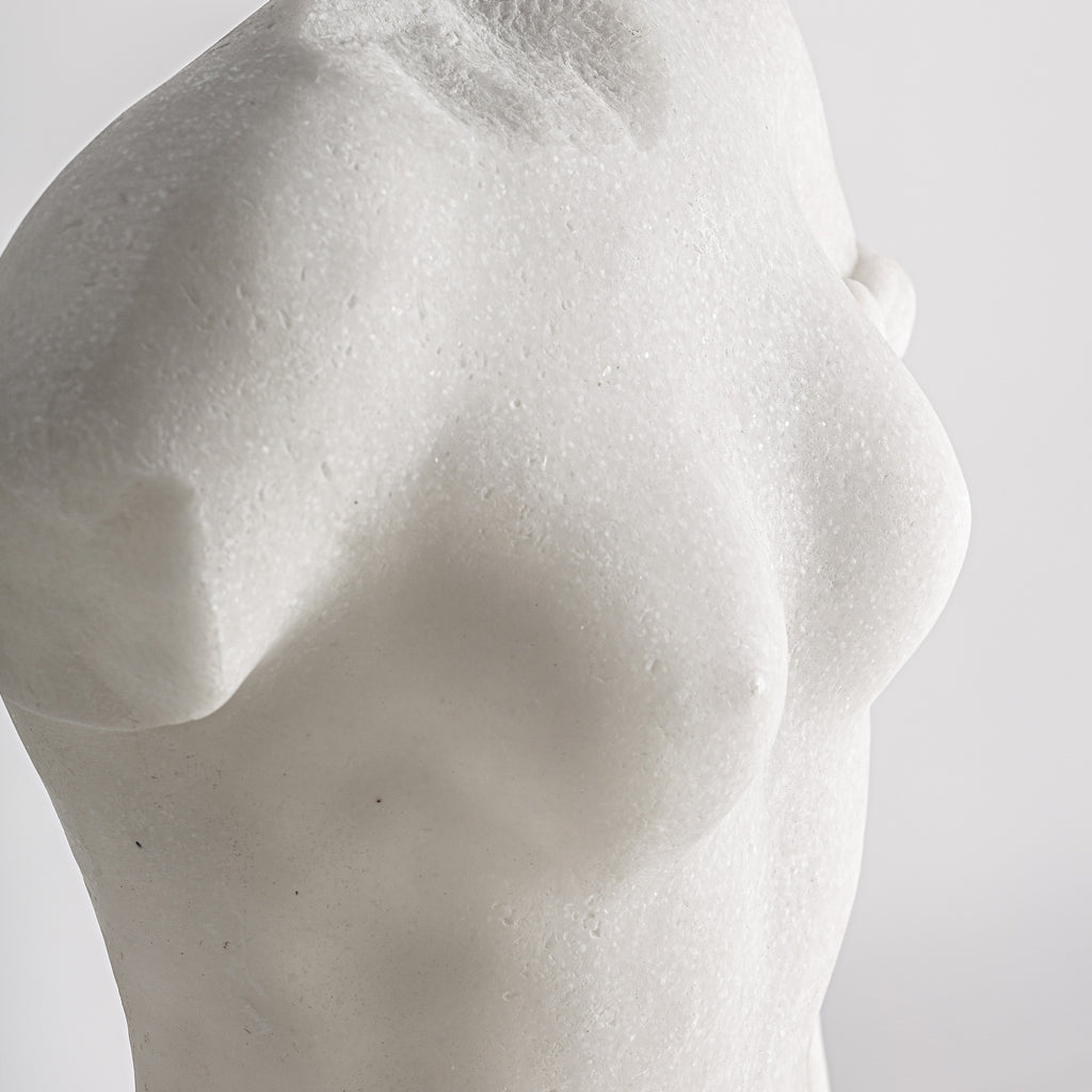 ESCULTURA THAIS